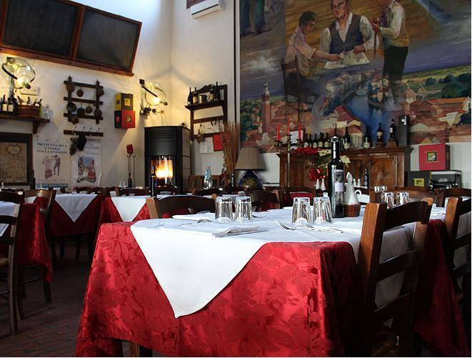 Ristorante Alloggio Ostello Amolara Adria Exterior photo